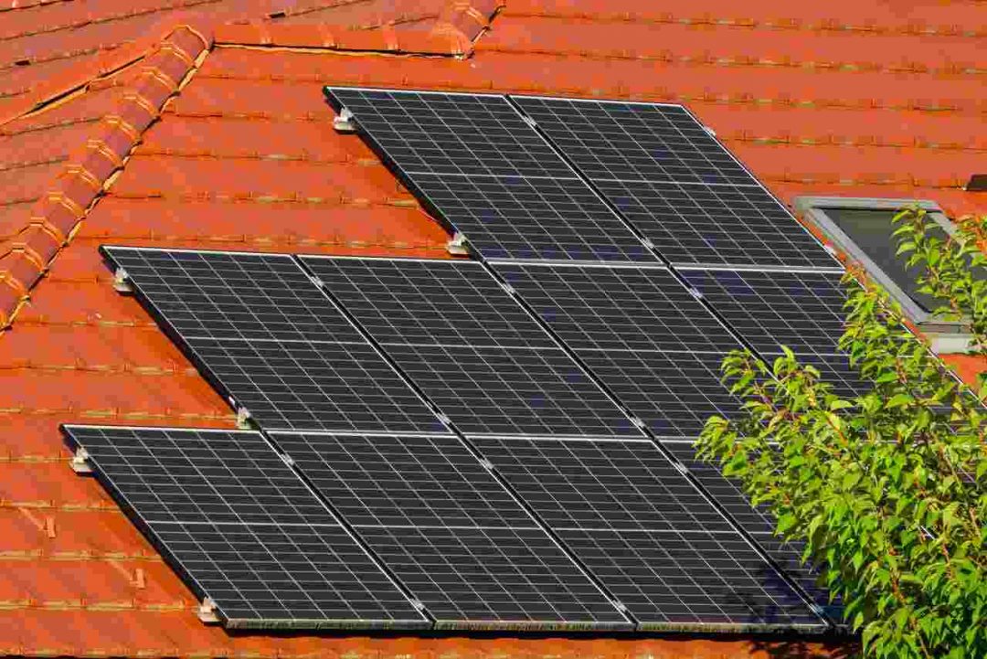 solarny panel na streche